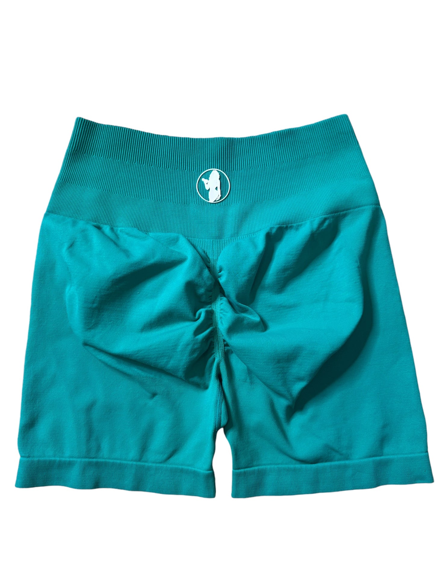 Seamless scrunch shorts in Teal Green